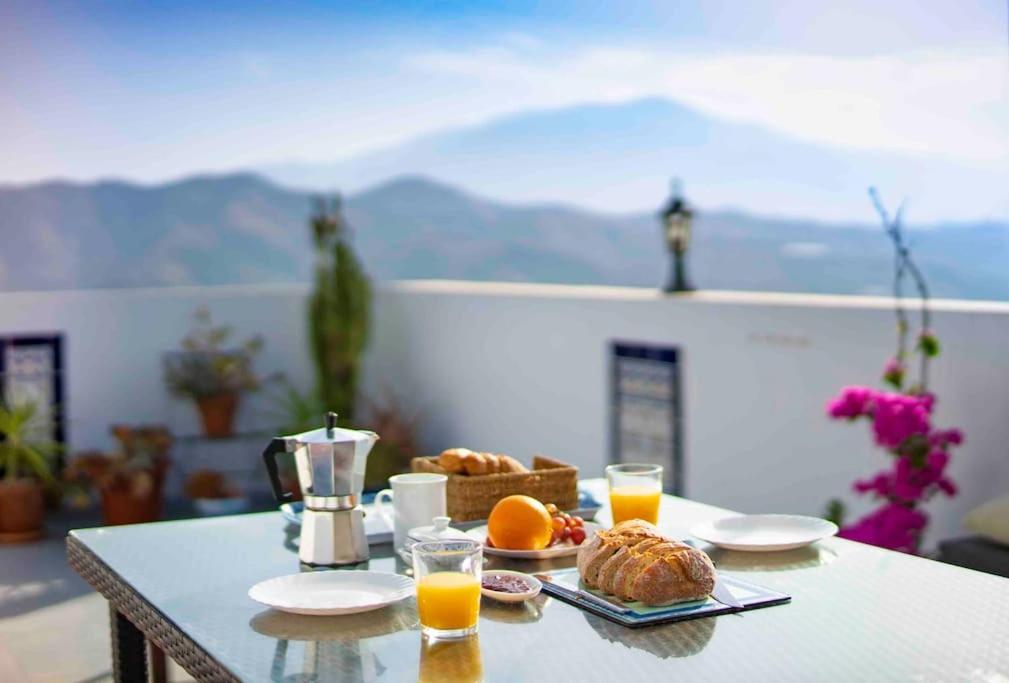 Вилла Rooftop Terrace & Panoramic Mountain View'S Кутар Экстерьер фото